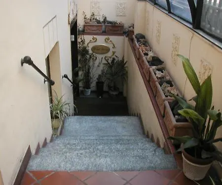 Vienna 3*