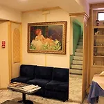 维也纳酒店 酒店