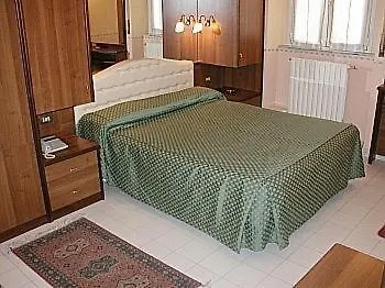 Ξενοδοχείο Vienna 3*